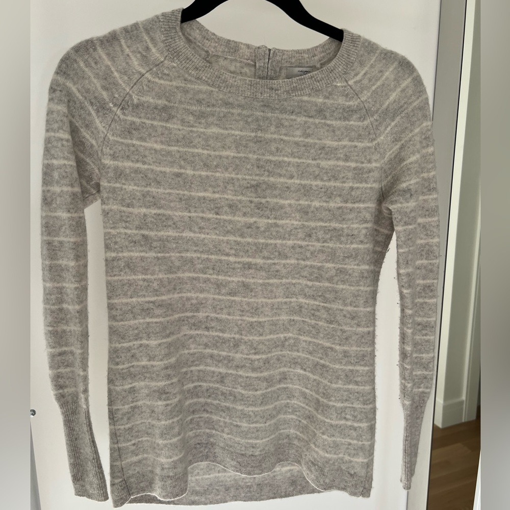 Halogen Cashmere Light Gray Striped Sweater